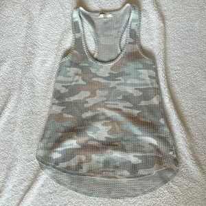 Small z supply tank top